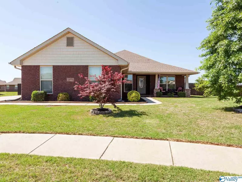 13773 Glendorch Lane, Athens, AL 35613