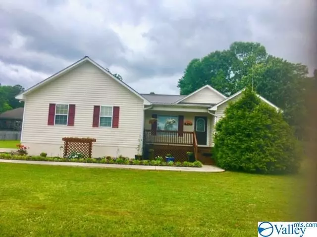 90 Obrian Circle, Guntersville, AL 35976