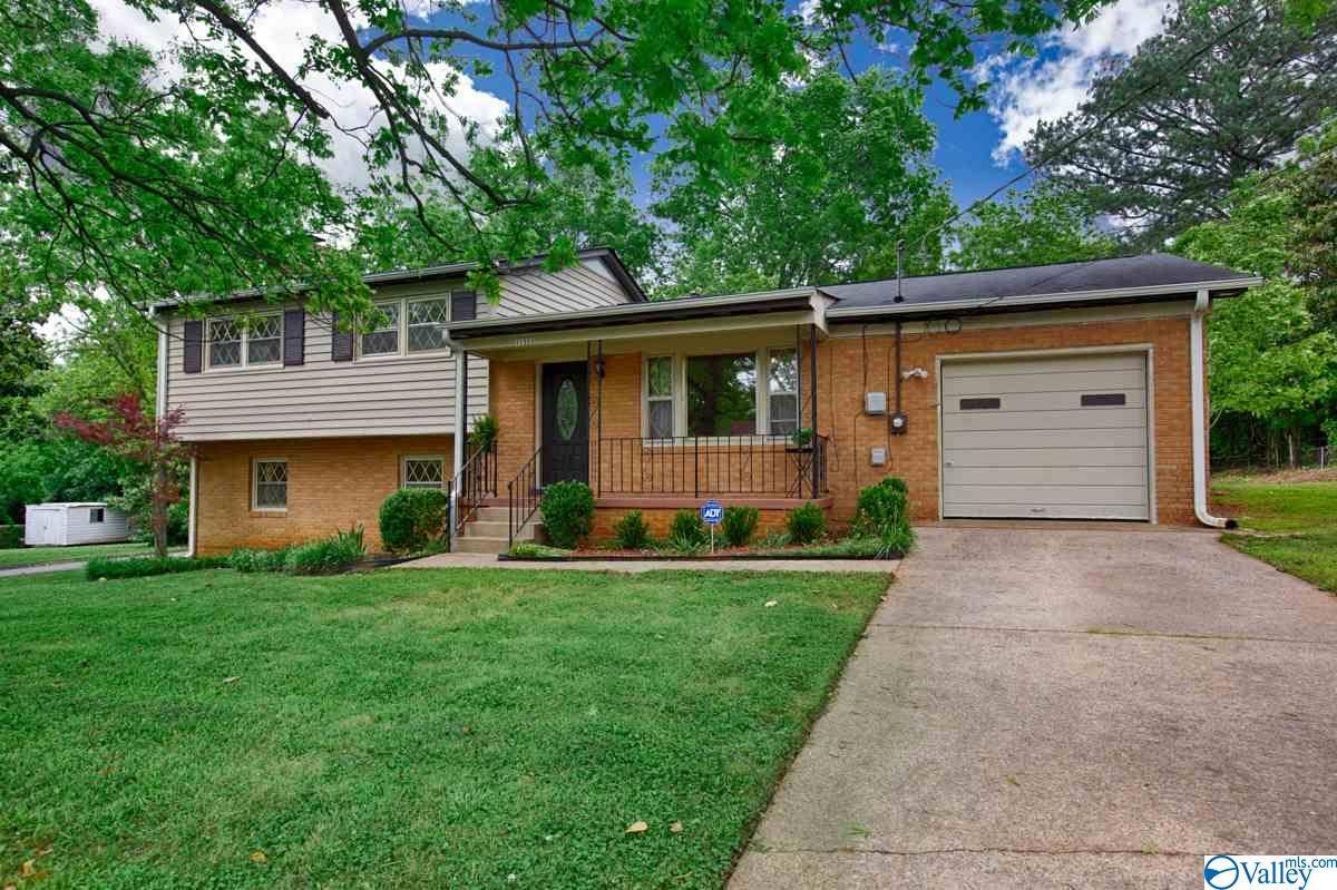 11325 Chicamauga Trail SE, Huntsville, AL 35803