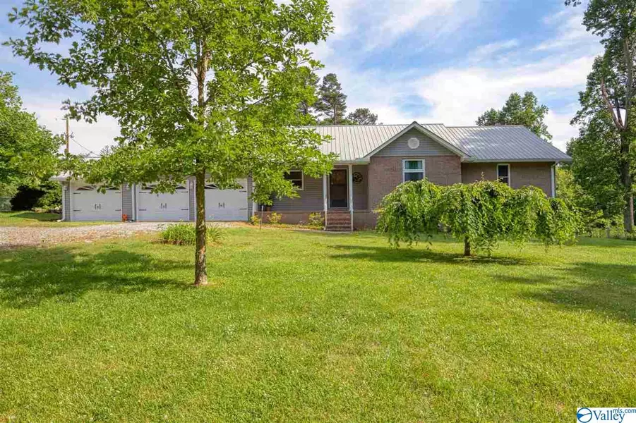 7065 Willow Road, Ider, AL 35981