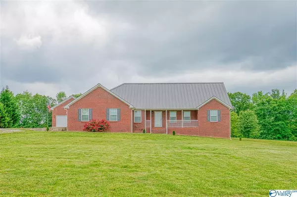 Florence, AL 35633,8687 County Road 61