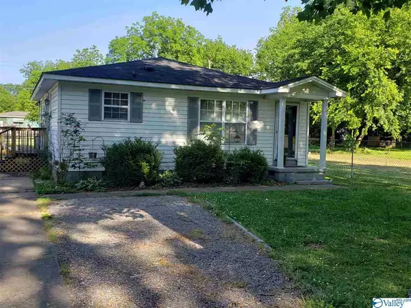 Decatur, AL 35601,114 8th Avenue