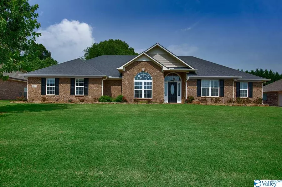 13125 Summerfield Drive, Athens, AL 35613