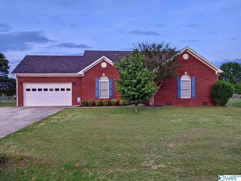 213 Rindon Lane, Hazel Green, AL 35750