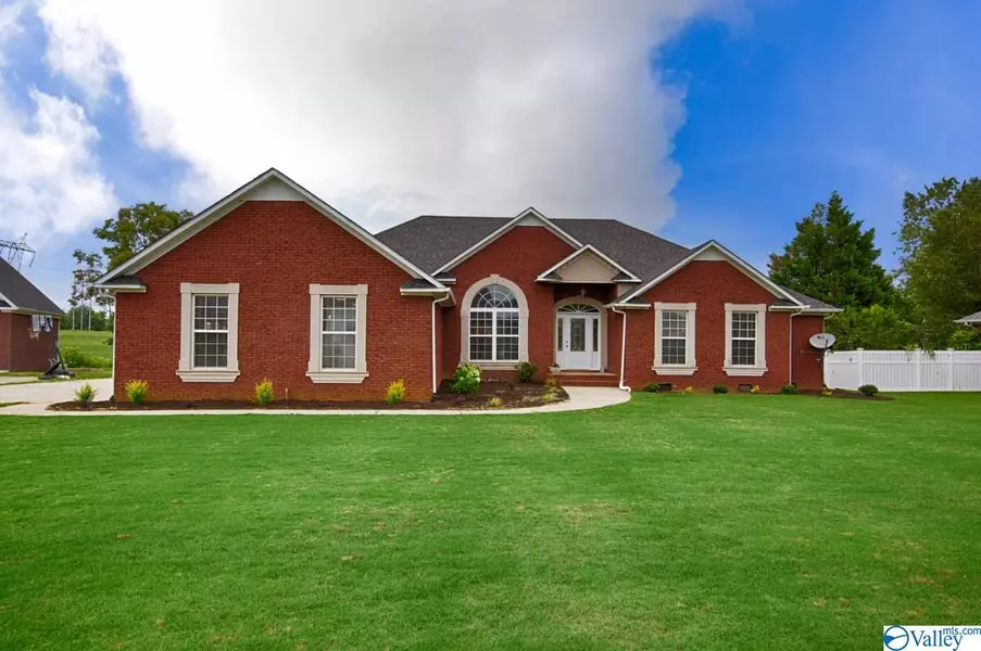 27611 Juanita Drive, Athens, AL 35613