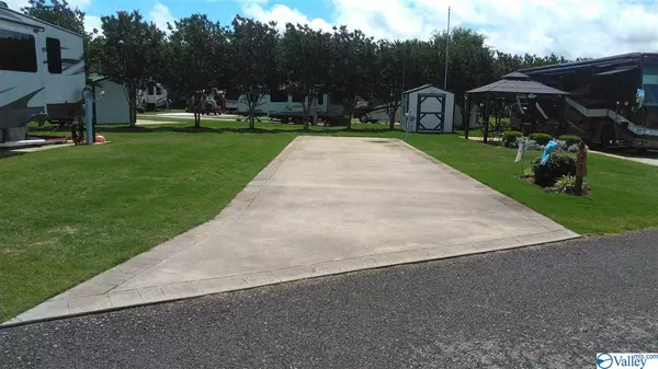 Langston, AL 35755,10174 County Road 67