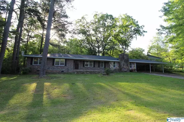 304 Kenwood Circle, Gadsden, AL 35901