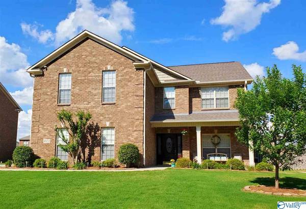 4853 Cove Valley Drive, Owens Cross Roads, AL 35763