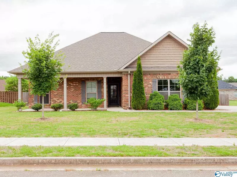 106 Grip Drive, Hazel Green, AL 35750