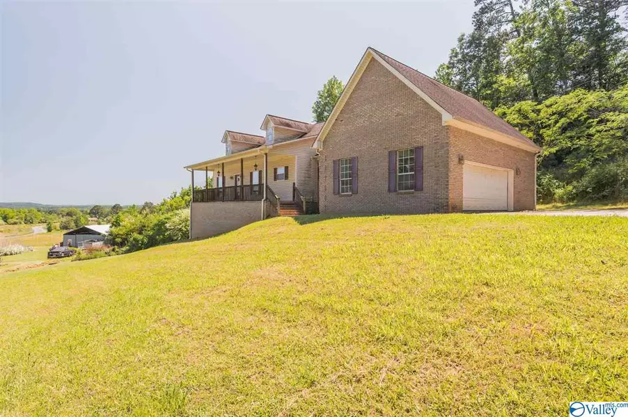 31 County Road 672, Hanceville, AL 35077