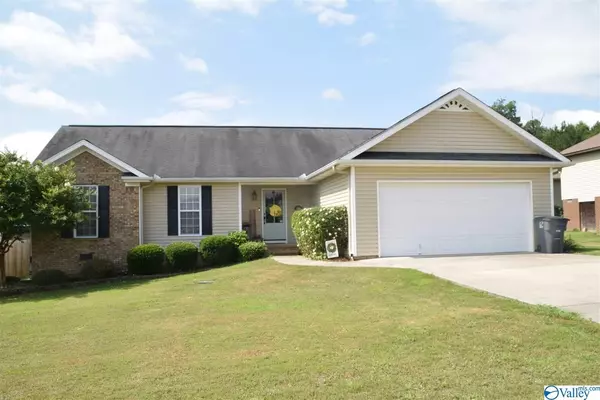 3071 Lakeview Circle, Southside, AL 35907