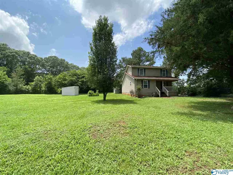95 Kudzu Road, Valermosa Springs, AL 35775
