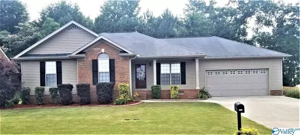 3073 Lakeview Circle, Southside, AL 35907