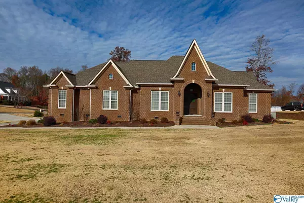 225 Givake Drive, Arab, AL 35016