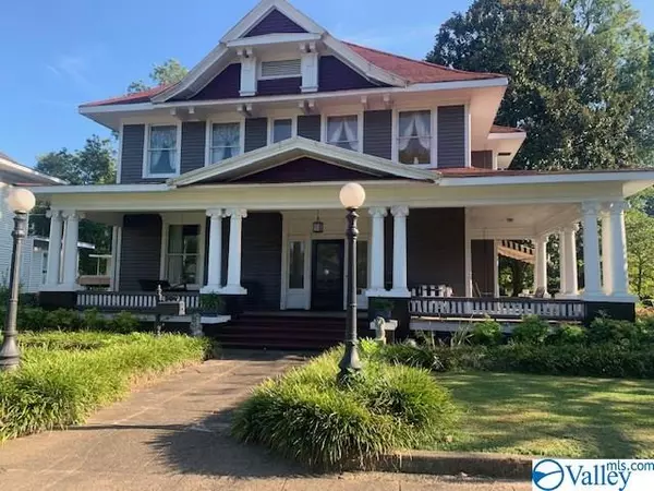 852 Walnut Street, Gadsden, AL 35901