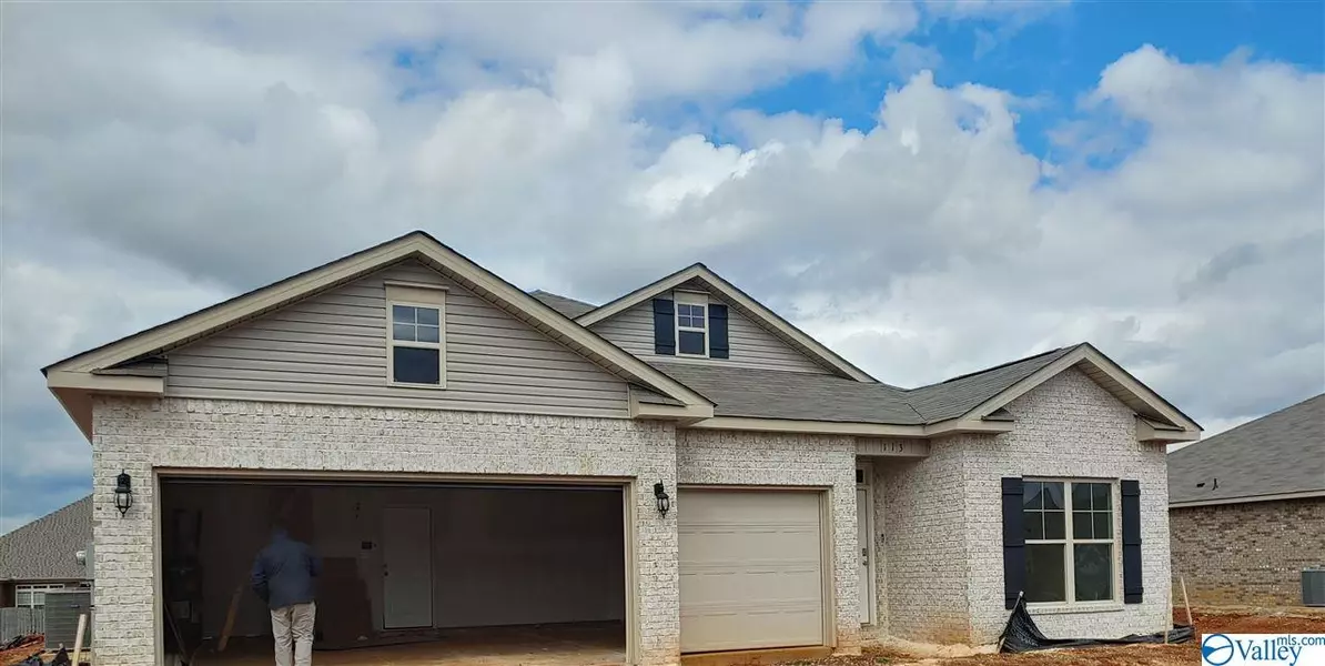 122 Creek Ridge Drive, Meridianville, AL 35759