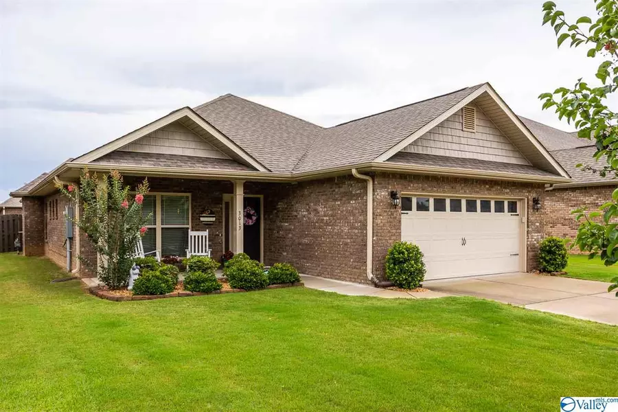 3013 Magnolia Leaf Circle, Owens Cross Roads, AL 35763