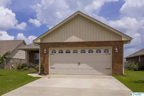 Athens, AL 35613,24547 Silent Spring Drive