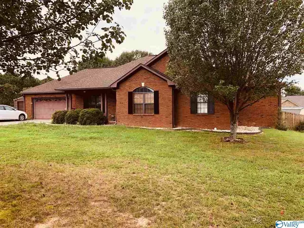 66 Morning Glory Lane, Albertville, AL 35950