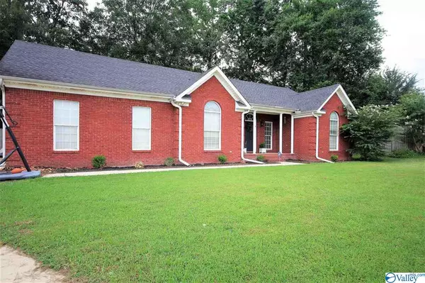 Hartselle, AL 35640,2005 Cedarwood Drive SW