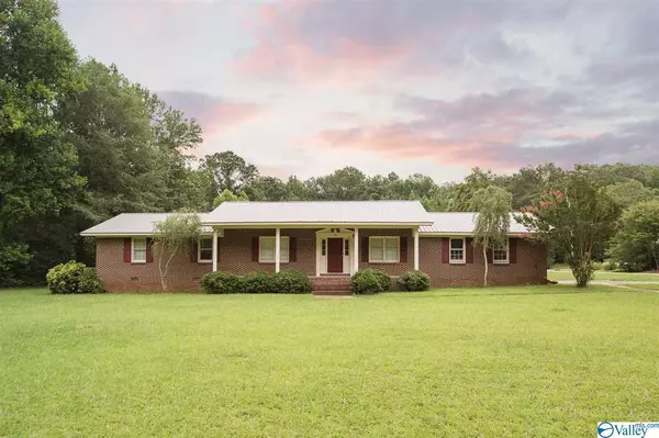 223 Jimmy Drive, Glencoe, AL 35905