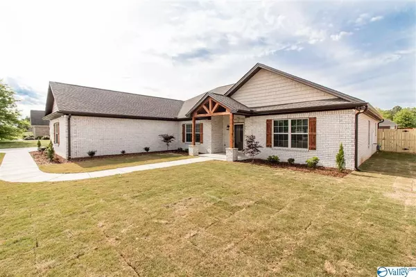 Athens, AL 35613,21975 Silver Oaks Circle