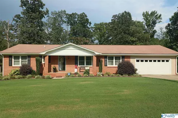1103 Birchwood Drive, Scottsboro, AL 35769