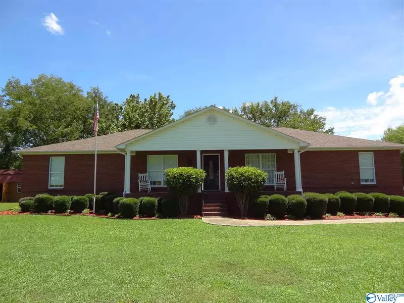 810 Old Highway 31 S, Hanceville, AL 35077