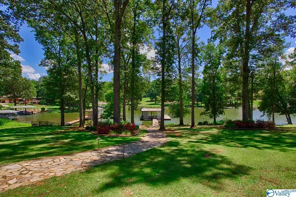 Athens, AL 35611,8954 Brigadoon Drive