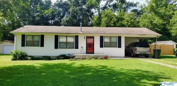 604 Forrest Avenue, Scottsboro, AL 35768