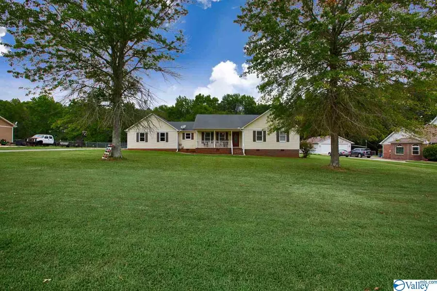 23685 Laura Leigh Lane, Athens, AL 35613