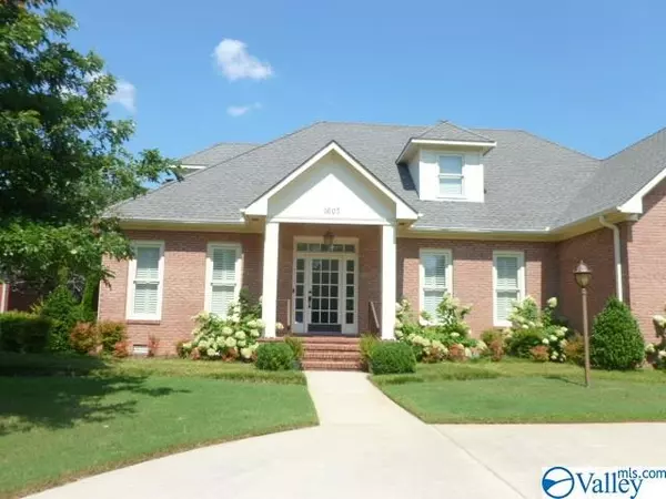 Decatur, AL 35601,1607 St James Court