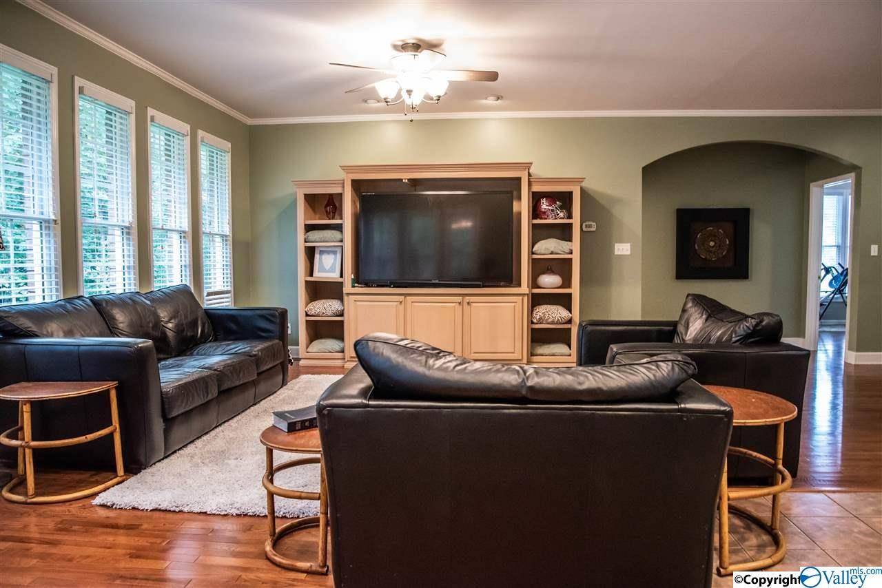 Albertville, AL 35950,200 Villa Grande