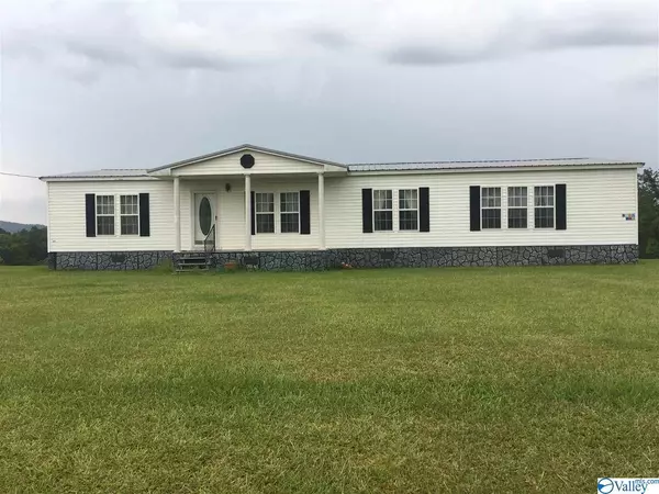 1095 Hilltop Drive,  Hokes Bluff,  AL 35903