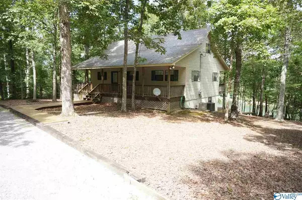 18 County Road 3902, Arley, AL 35541