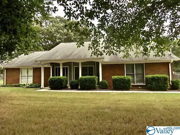 101 Merrilee Way, Huntsville, AL 35806