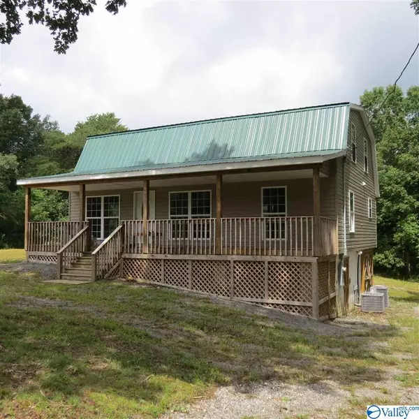 2898 County Road 776, Ider, AL 35981