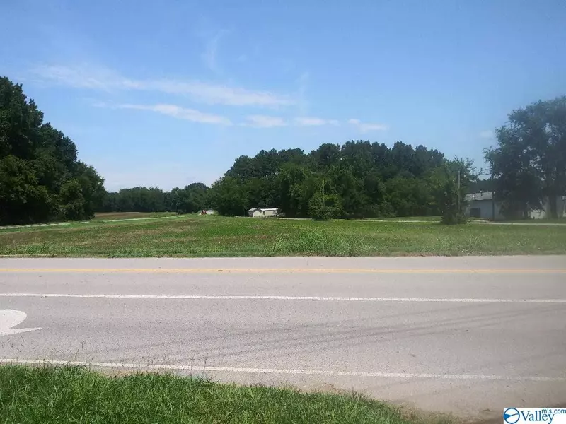 Sanderfer Road, Athens, AL 35611