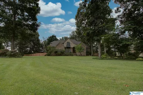 Athens, AL 35613,16580 Timberlane Drive