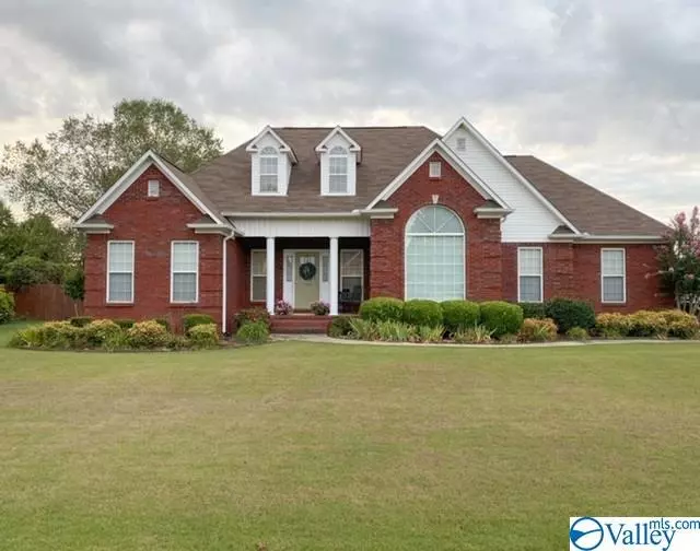 17833 Remington Drive, Athens, AL 35611