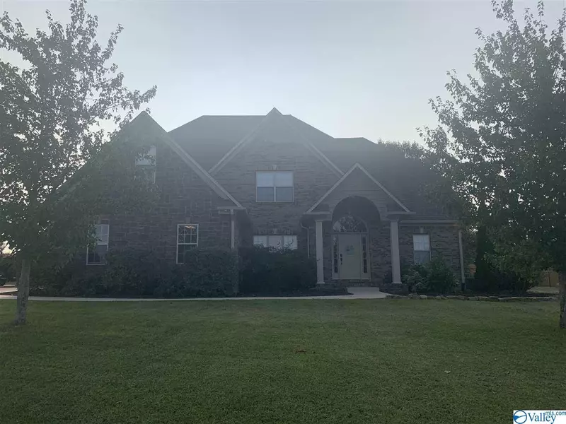 17063 Cliff Drive, Athens, AL 35613