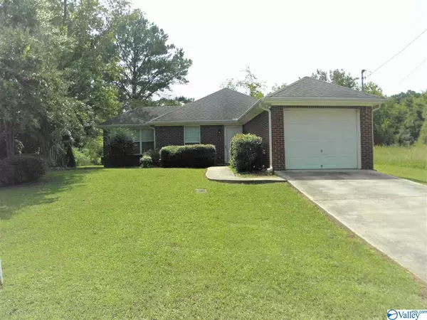 713 Littrell Circle, Moulton, AL 35650