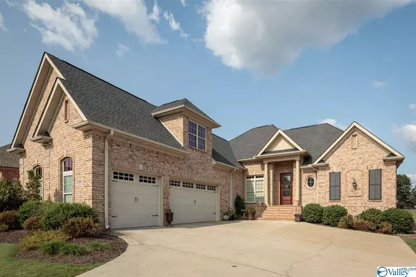 22811 Winged Foot Lane, Athens, AL 35613