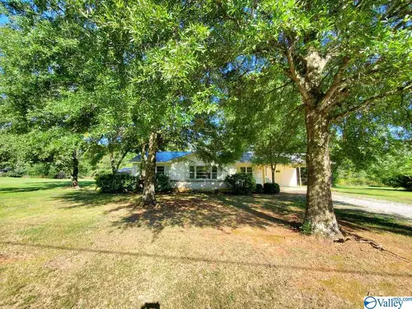 8938 Danville Road, Danville, AL 35619