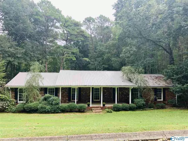 132 Bridlewood Drive, Gadsden, AL 35901