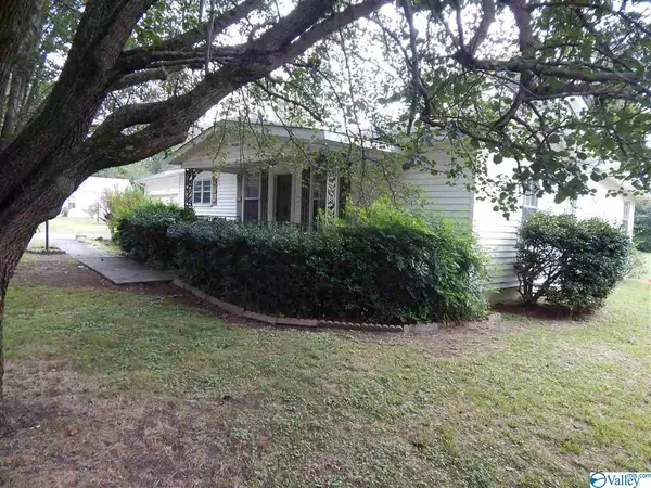 168 College Avenue, Collinsville, AL 35961