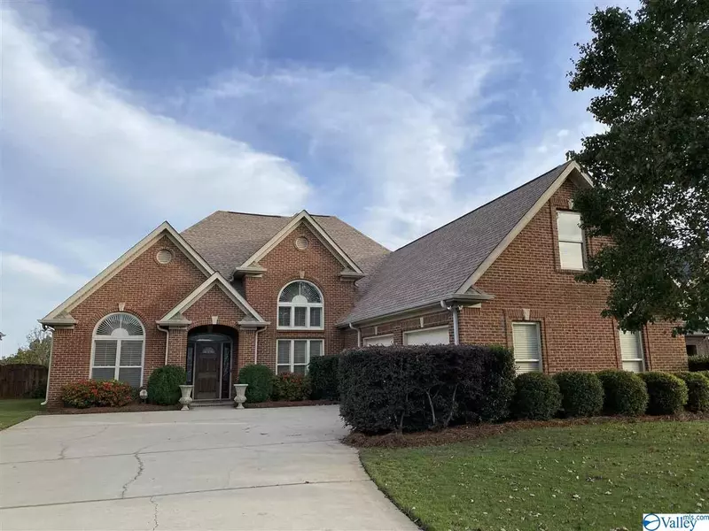 4979 Joab Circle, Birmingham, AL 35235