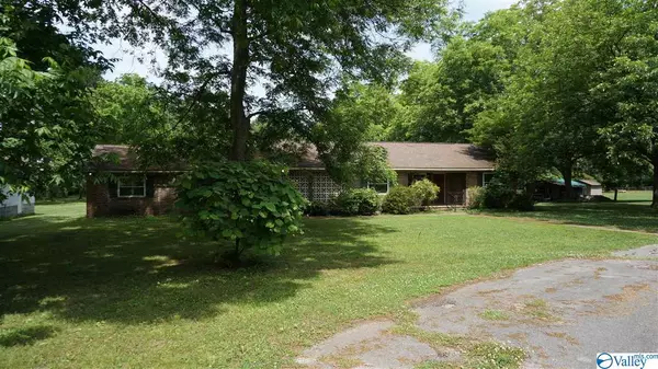 347 Hills Chapel Road, Hazel Green, AL 35750