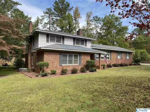 238 Woodland Circle, Piedmont, AL 36272