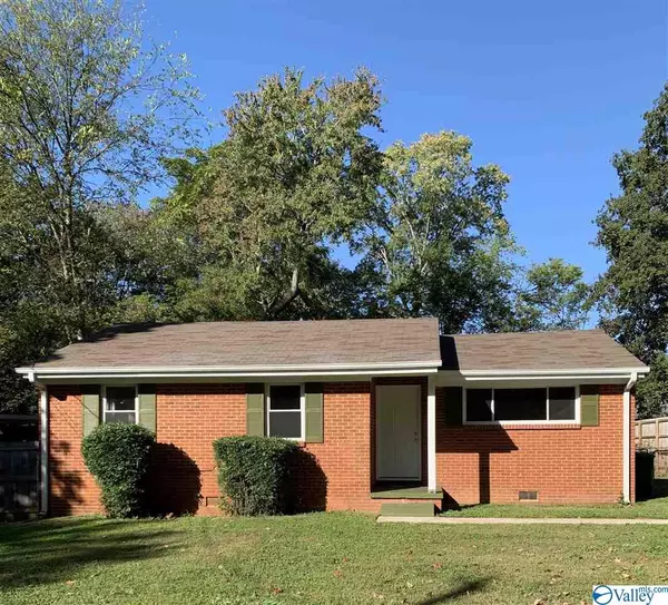 415 Greenacres Drive, Huntsville, AL 35805